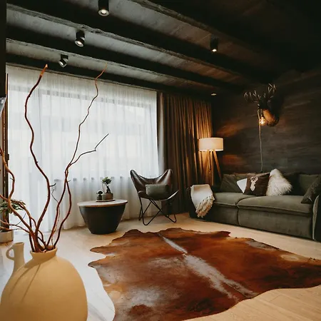 Avalanche Apartment