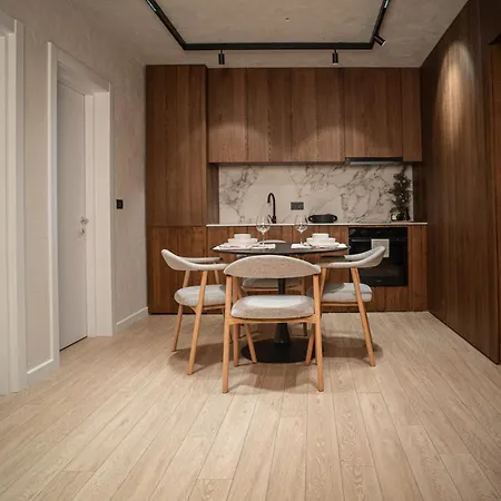 Apartment Avalanche *