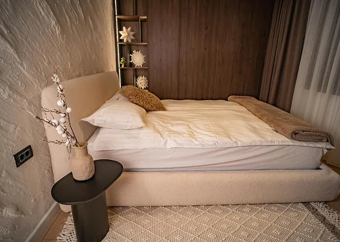 Apartment Avalanche *